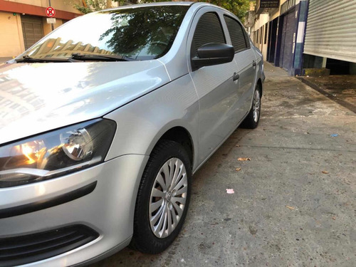Volkswagen Voyage 1.6 Comfortline 101cv 2013