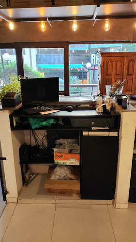 Vendo Pizzaria A Lenha E/ou Gás Completa - Asa Norte/brasília/df