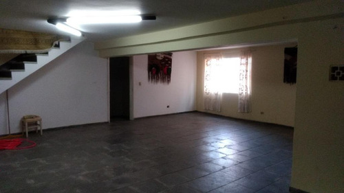 Sobrado No Bairro Nova Petrópolis Próximo Ao Centro Da Cidade. 277 M² De Área Construída E 400 M² De Terreno. - So0426