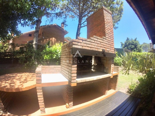 Venta Casa 3 Dormitorios Jardines De Córdoba - Punta Del Este- Ref: 224