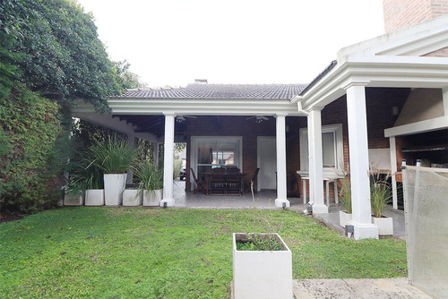 Venta 4 Ambientes Jardín Pileta Las Lajas