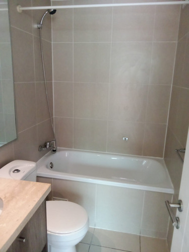 Ref:13816** 2d 2b, Estacionamiento +bodega $450.0