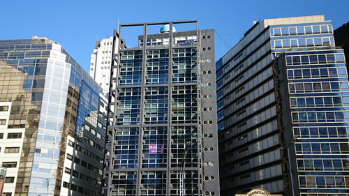 Excelente Oficina En Duplex Con Terraza! Estado Impecable Frente A Retiro!