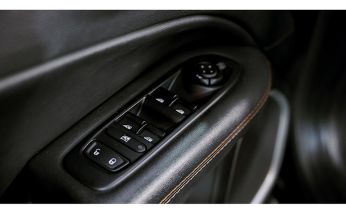 Jeep Compass 2.0 16V FLEX LONGITUDE AUTOMÁTICO