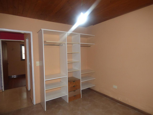 Casa En Alquiler En Manuel B. Gonnet - Dacal Bienes Raíces