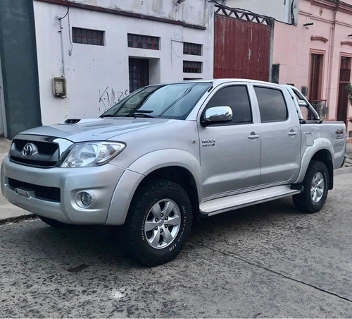Toyota Hilux 3.0 Cd Srv Tdi 171cv 4x4 2011