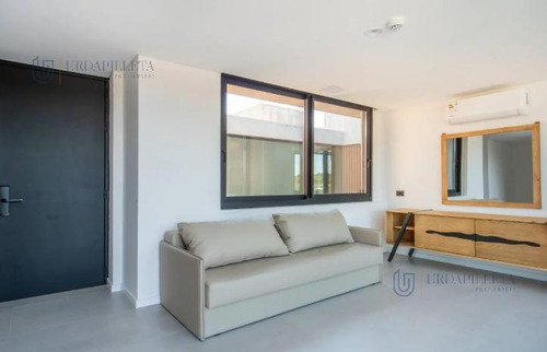 Apartamento Penthouse En Venta Sense Manantiales