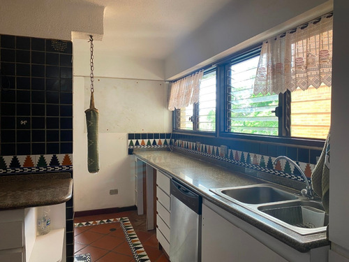 Imagen 12 de 14 de Apartamento De 207 M2 En Venta En Las Esmeraldas