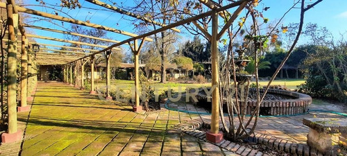 Imagen 20 de 23 de Venta De Casa Patronal Y Campo En Santa Cruz