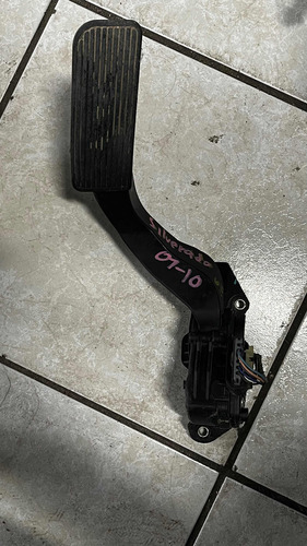 Pedal De Aceleración Silverado 07-1025832864 Ml1101 (Usado)