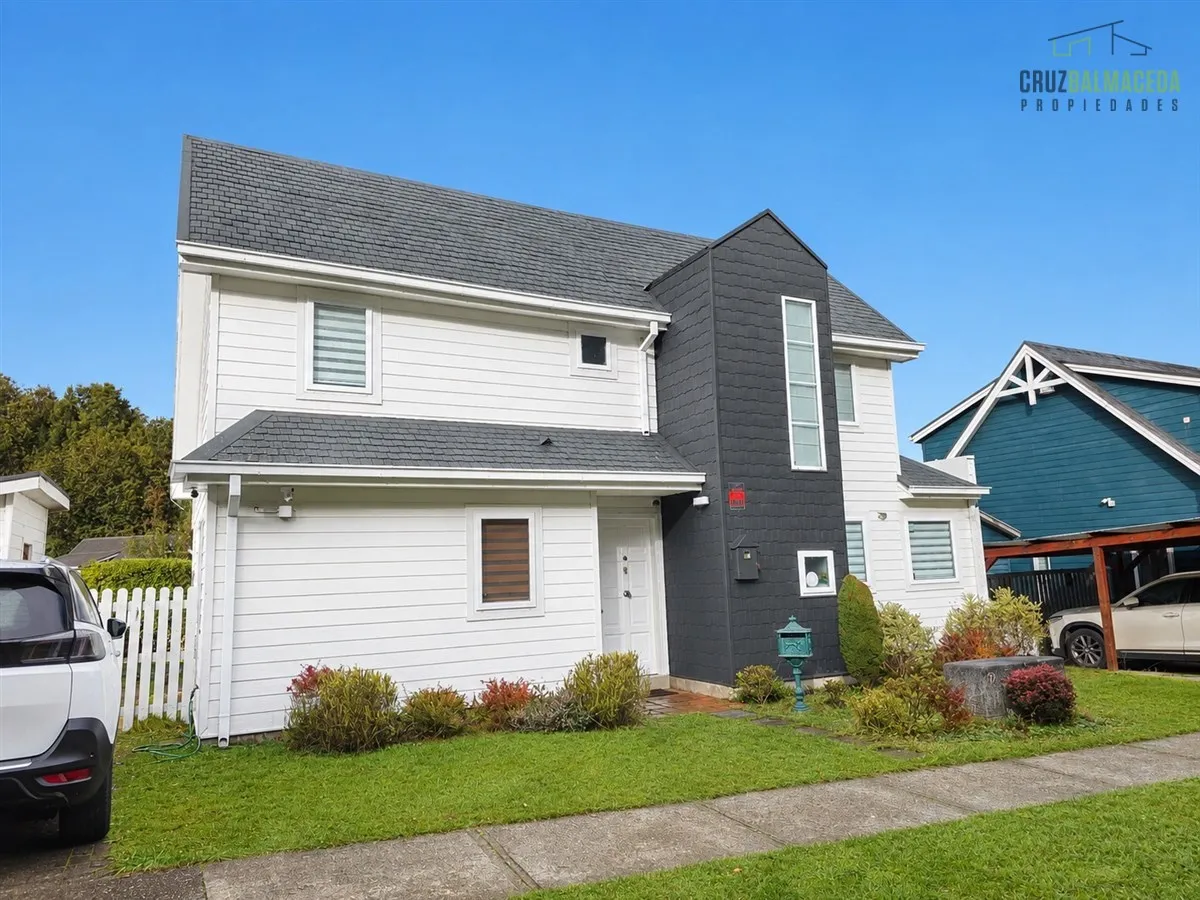 Imagen 1 de 22 de Casa En Venta De 4 Dorm. En Puerto Montt