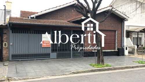 Venta Chalet A 5 Cuadras De La Estación Haedo