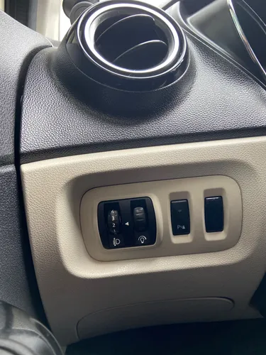 Renault Captur 2.0 Intens Automática