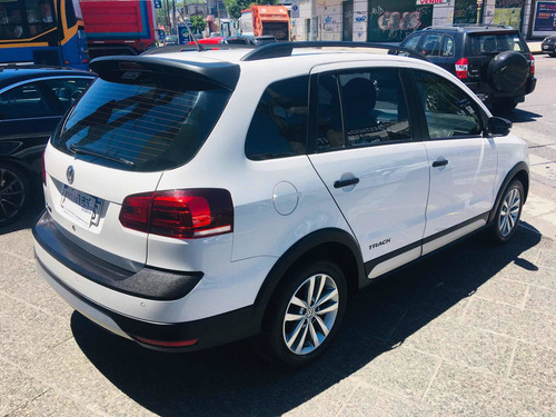 Volkswagen Suran 2019 1.6 Track