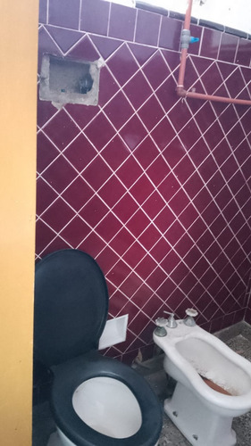 Imagen 11 de 12 de Casa En 2 Plantas Con Patio En Dock Sud Avellaneda