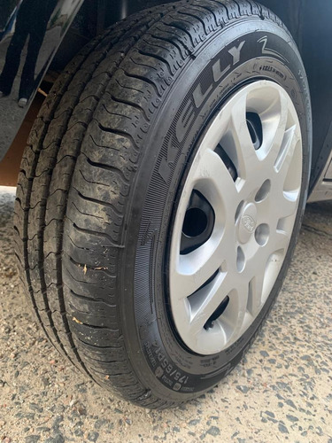 Imagem 6 de 14 de Ford Fiesta Hatch 1.6 16v 4p Se Flex