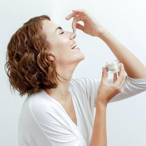 Imagen 3 de 3 de Crema Aguacate Facial & Contorno Ojos 30 Ml Xamania Vegan
