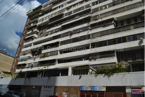 Apartamento En Venta En La Candelaria Fjg 24-24839