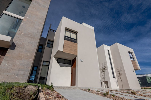 Altos Juriquilla: Estrena Casa De 3 Habitaciones, 2.5 Baños,