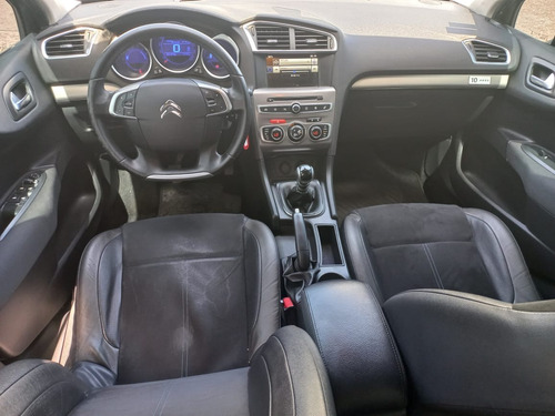 Imagen 12 de 23 de Citroen C4 Loung 1.6 Hdi 10 Años