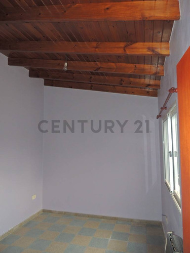 Casas En Venta En Berisso - Ph 1 Dormi + Cochera