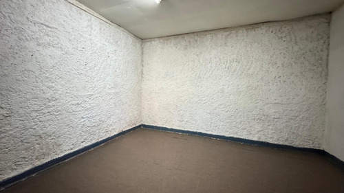Arriendo Amplia Casa Cercana Al Centro De Curicó