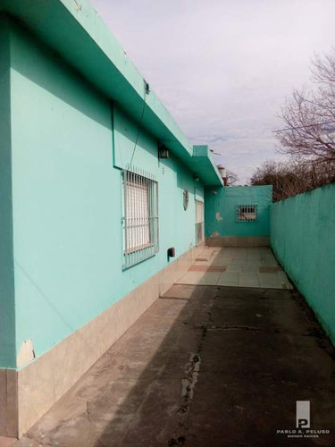 Casa 3 Ambientes. Castelar Sur, Morón. Zona Oeste. Buenos Aires