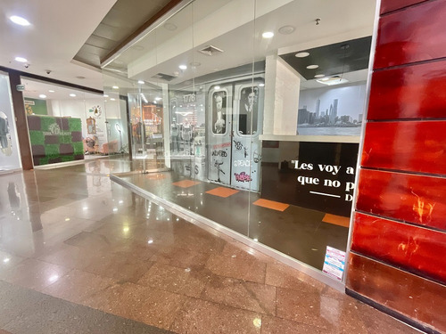 Local En Alquiler 113 M2 Con Terraza Galerías Sebucán