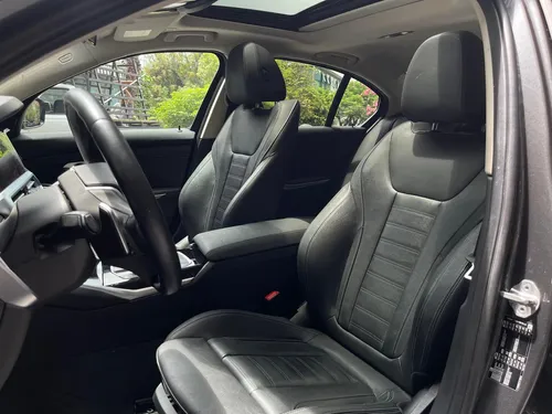 BMW Serie 3 2.0 330ia Luxury Line At