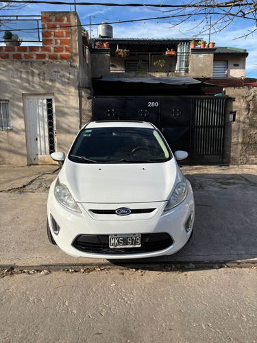 Vendo Fiesta Kinetic Titanium 2013 Titular Al Día