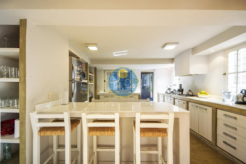 Casa En Venta, Golf, Punta Del Este, 4 Dormitorios.- Ref: 5866