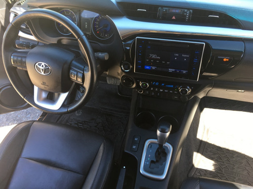 Toyota Hilux 4x4 D/c Srx 2.8 Tdi 6 A/t Modelo