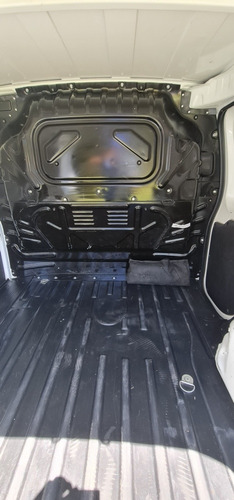 Imagen 16 de 25 de Ram V700 1.3 Diesel