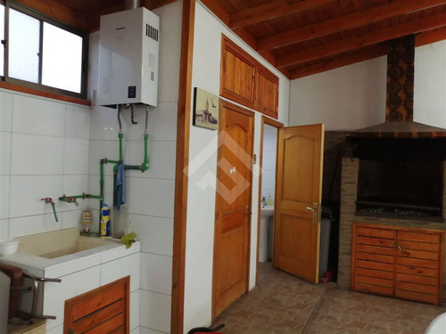 Casa En Venta De 4 Dorm4baños. En Maipú Villa Los Heroes