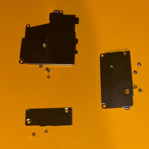 Láminas Protección Blindaje Tornillos Iphone 12 Pro Original (Usado)