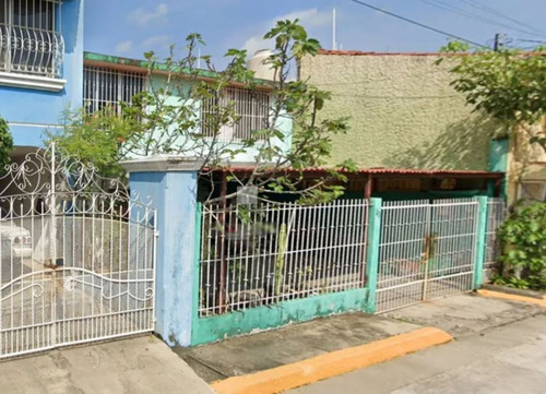 Casa En Venta De Remate Bancario Flor De Verónica, Gaviotas Nte. Sector Popular, 86068 Villahermosa, Tab. -jcbb2