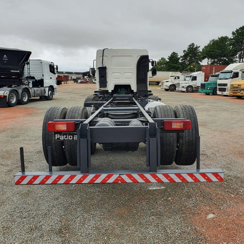 Imagem 8 de 14 de Caminhão Bitruck 8x2 Volvo Automatico Ishift Vm 330 Rs