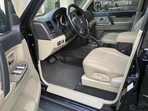 Imagen 7 de 14 de Mitsubishi Pajero Limited 4x4 2016