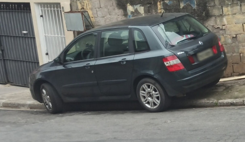 Imagem 4 de 9 de Fiat Stilo 2007 1.8 8v Flex 5p