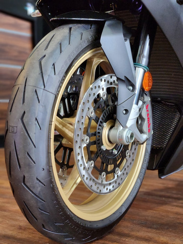 Imagen 15 de 25 de Moto Mv Agusta Superveloce 800 Negra