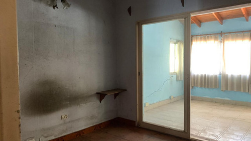 Casa En Venta En Villa Elisa