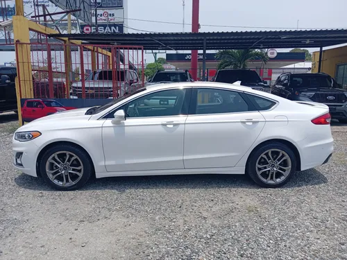 Ford Fusion 2.0 Titanium At