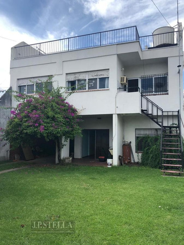 Imagen 3 de 17 de Casas 5 Ambientes - C/cochera - Lote 10x36.50 - 291 M² Cub. - San Justo