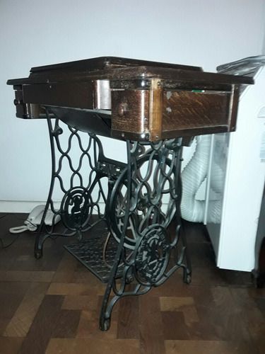 Máquina Singer Con Mesa Desplegable (antigua) - Excelente