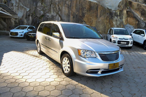 Chrysler Town & Country LIMITED 3.6 V6 AT