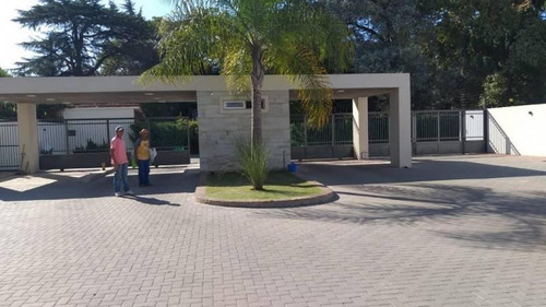 Imagen 5 de 22 de Casa En Venta En Saravi Village, Pilar, G.b.a. Zona Norte