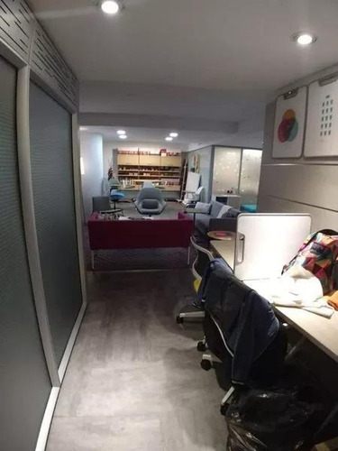 Edificio Corporativo Triple A