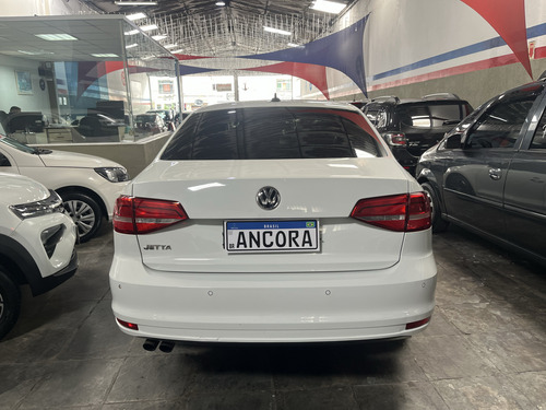 Volkswagen Jetta 2.0 COMFORTLINE FLEX 4P TIPTRONIC