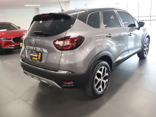 Renault Captur 2.0 Intens Automática