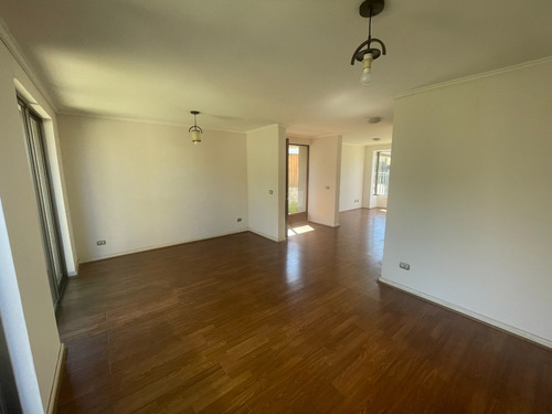Se Vende Casa De 3 Dormitorios En Curauma, Valparaíso